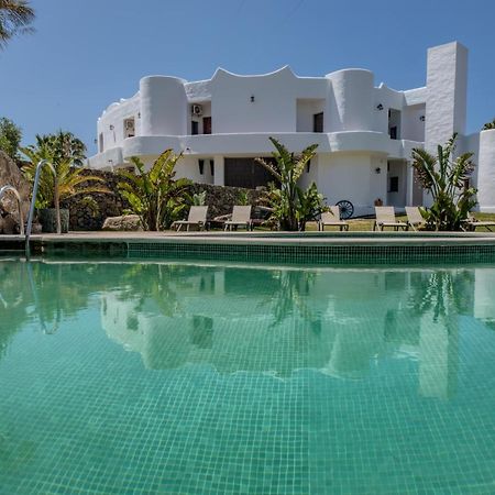 Apartamentos Turisticos Bahia De Trafalgar Zahora Bagian luar foto