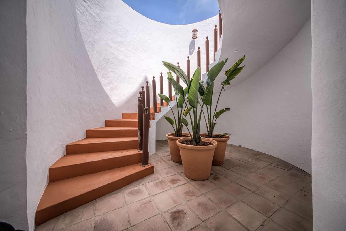 Apartamentos Turisticos Bahia De Trafalgar Zahora Bagian luar foto
