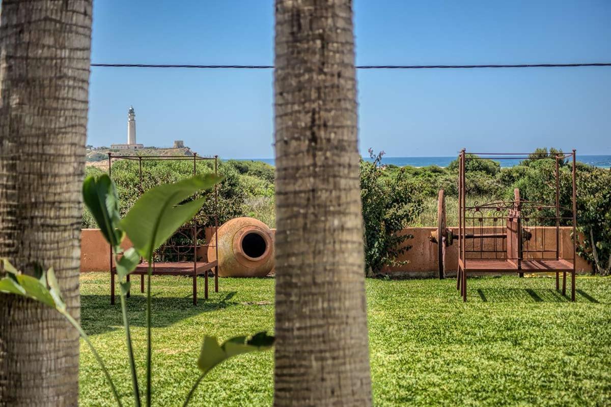 Apartamentos Turisticos Bahia De Trafalgar Zahora Bagian luar foto