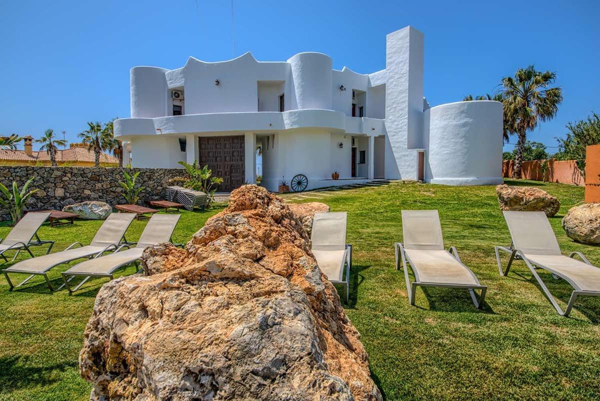 Apartamentos Turisticos Bahia De Trafalgar Zahora Bagian luar foto